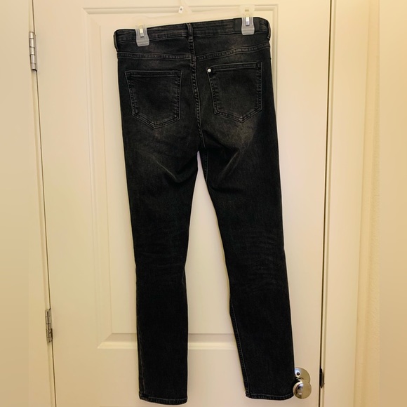 H&M’s black Jeans. Size 28, straight legs - Picture 2 of 3